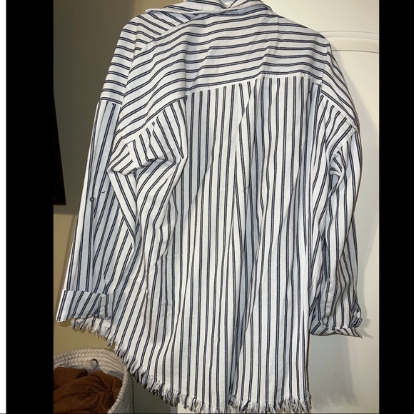 Shacket - Picture 4 of 4